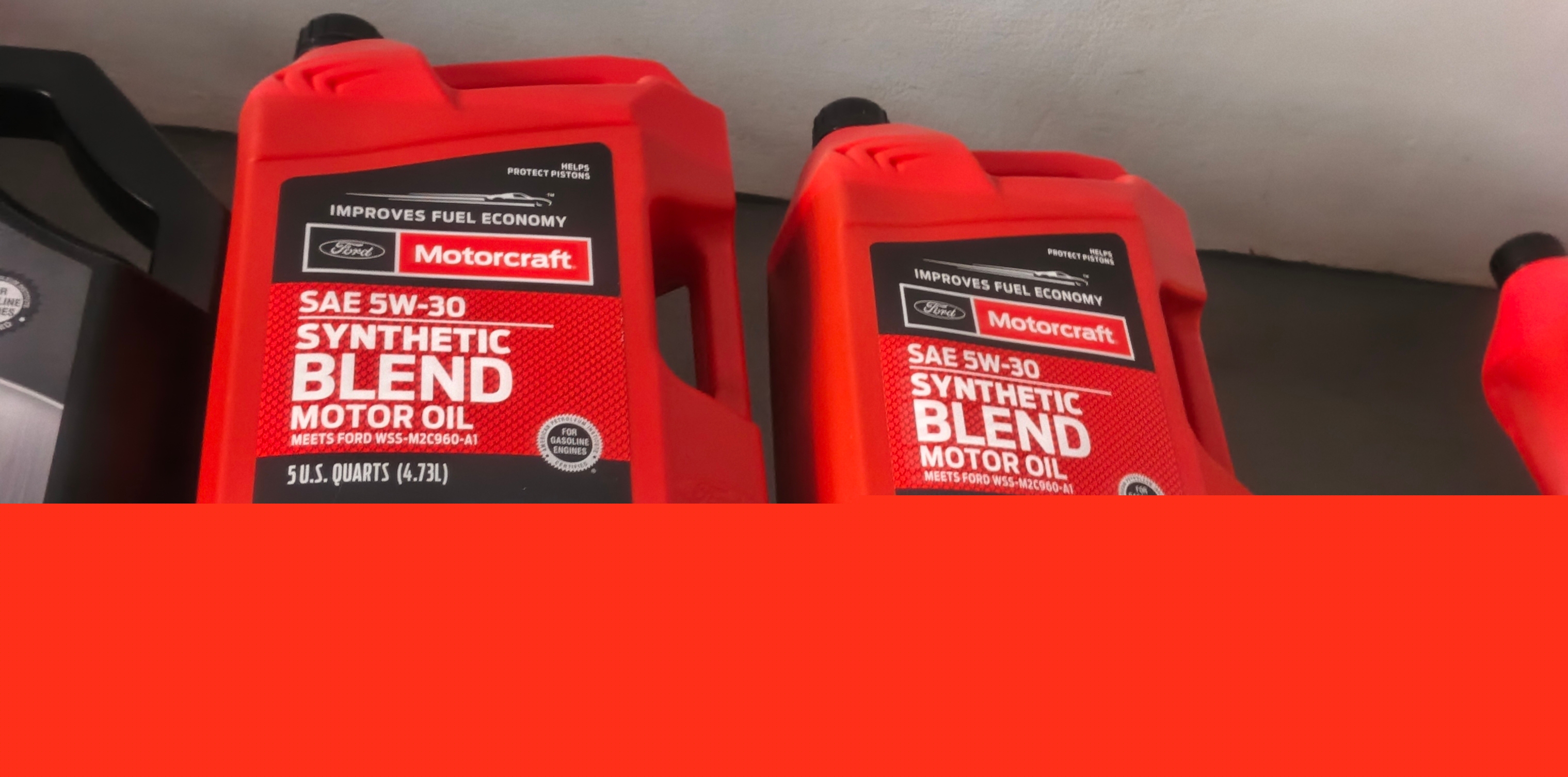 Ford Motorcraft SAE 5W-30 Synthetic Blend Motor Oil thumbnail 2